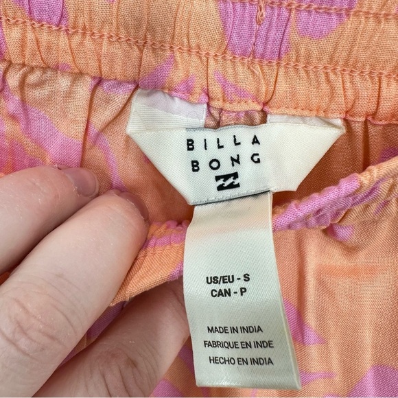 Billabong Women's Shorts Size Small Pink Orange Hawaiian Floral Lightweight NWT - Picture 4 of 6